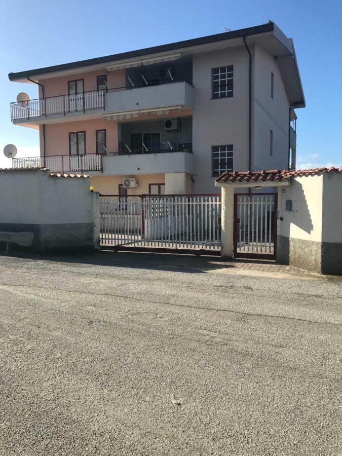 Appartamento Zona Aeroporto Ламеция-Терме Экстерьер фото
